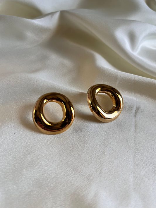 Classic Round Earings