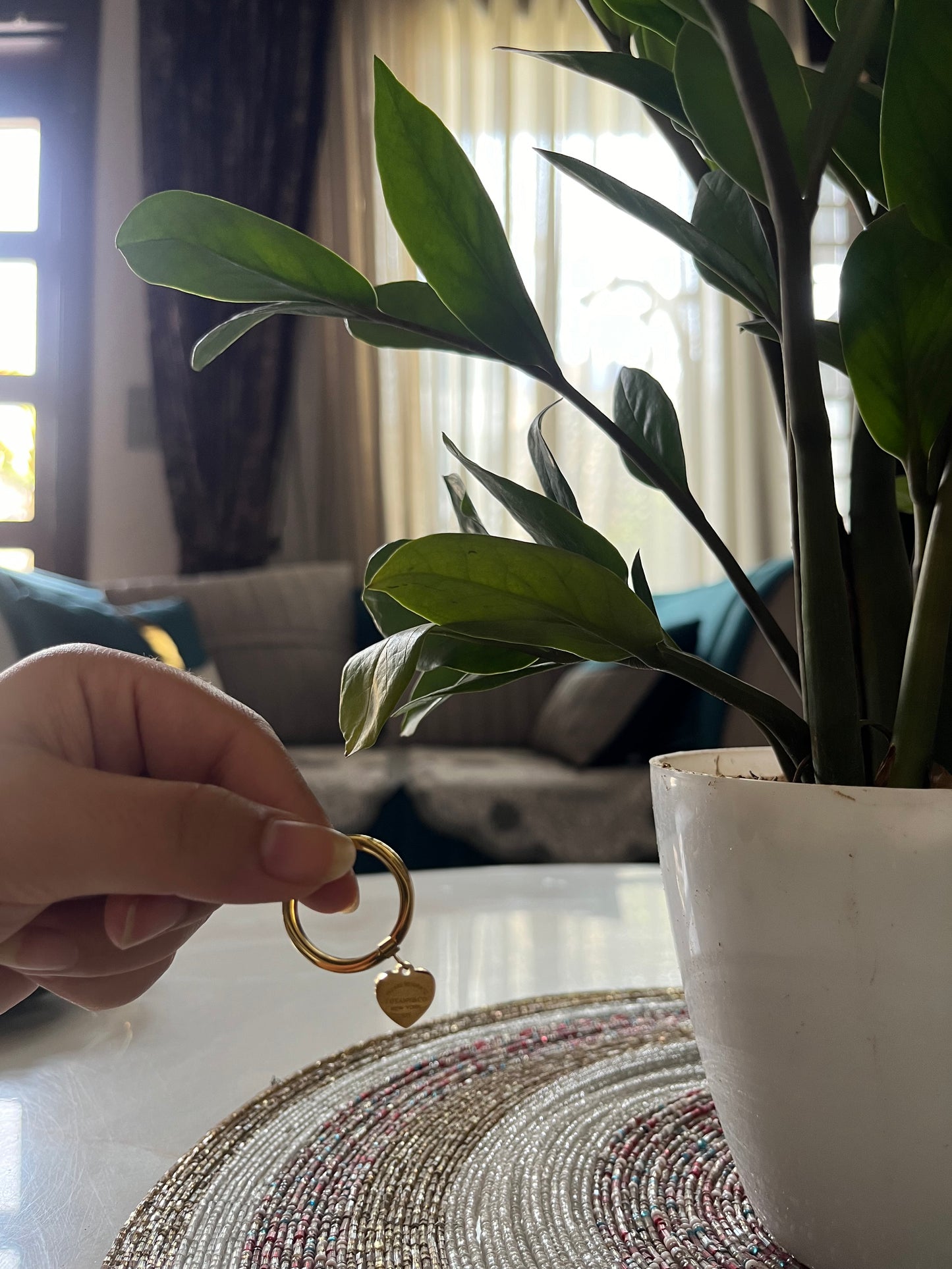 Drop heart ring