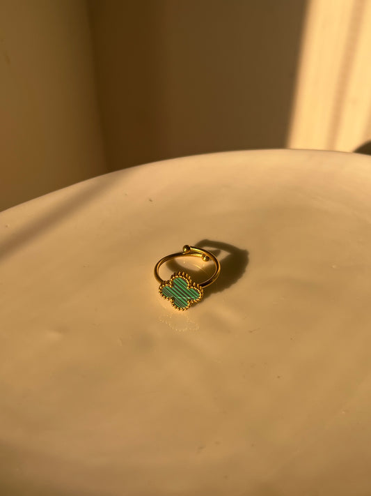 Green cleef ring free size