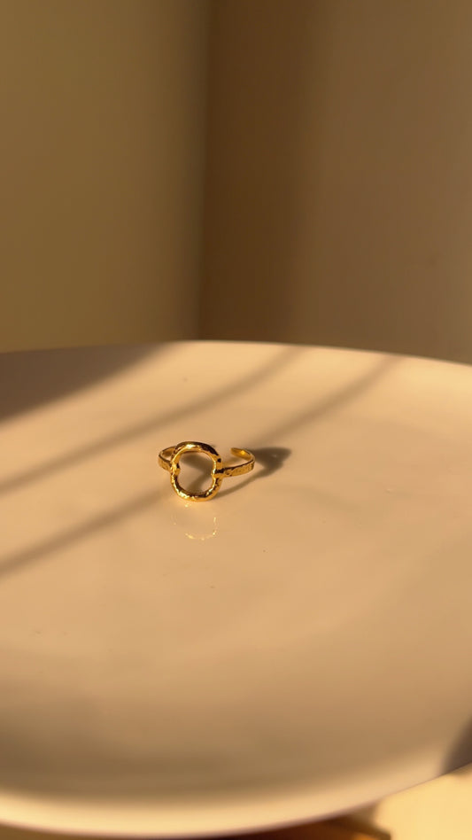 Daisy ring free size