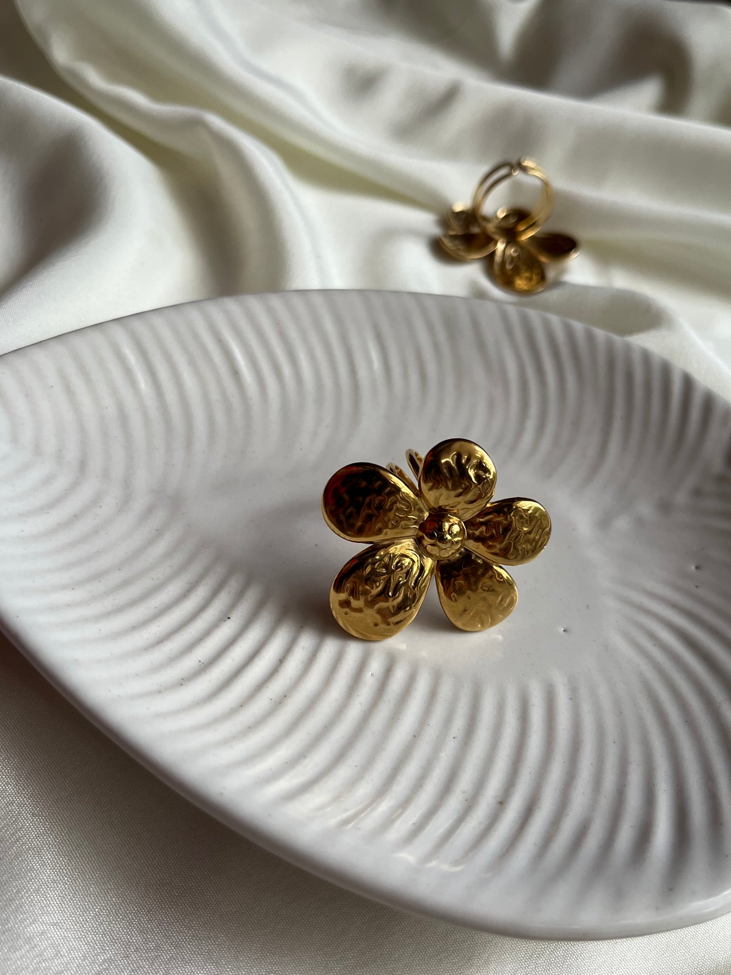 Daisy Ring