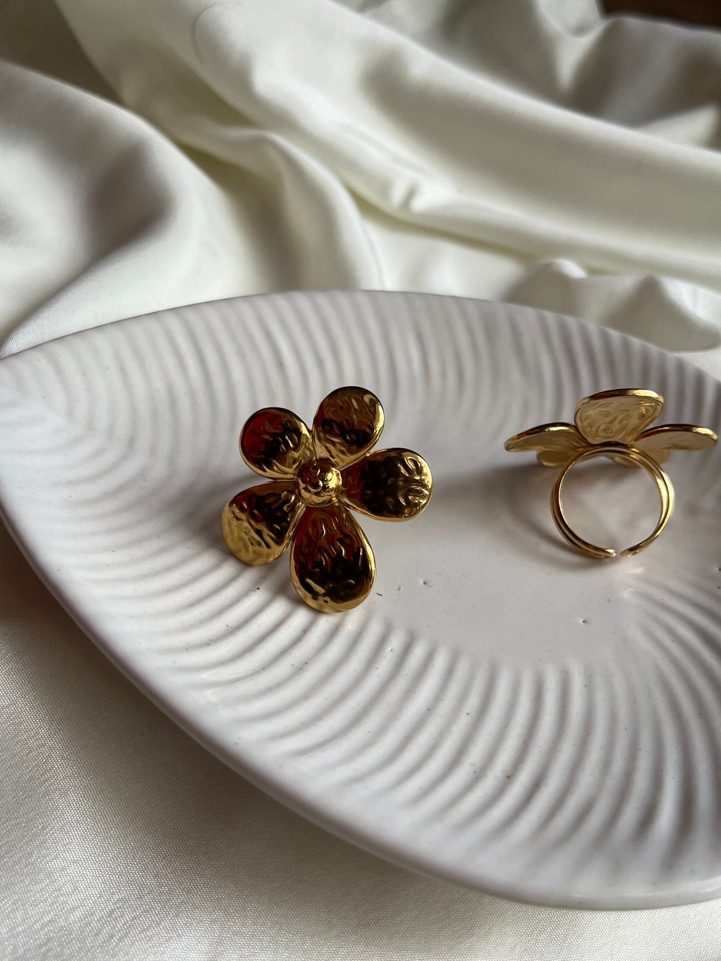Daisy Ring
