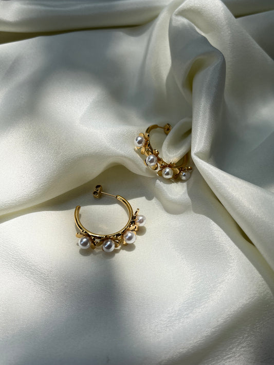 Daisy Pearl Hoops