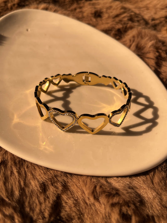 Heart cuff
